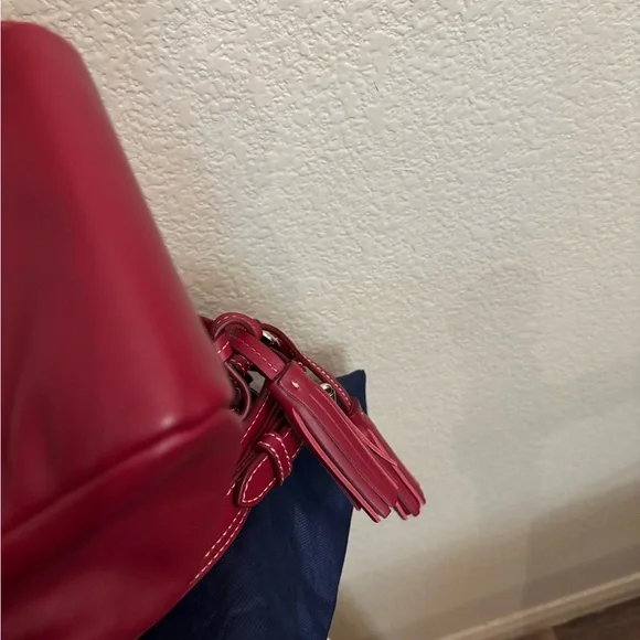 Dooney & Bourke's Teagan Mulberry Purse. - Picture 10 of 16